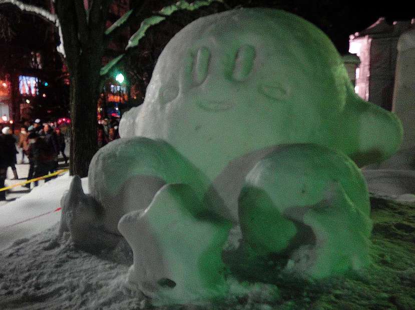 yuki matsuri parque odori escultura kirby