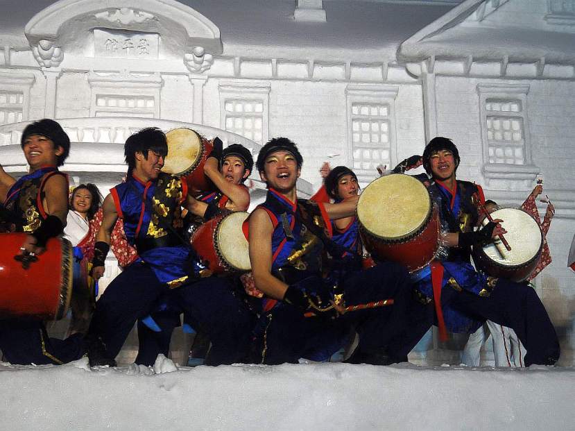 yuki matsuri parque odori show taiko
