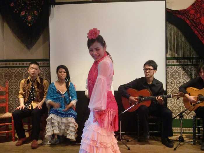 Show de flamenco en Feria de Abril en Japón. Mayo de 2014. Sala andaluza.