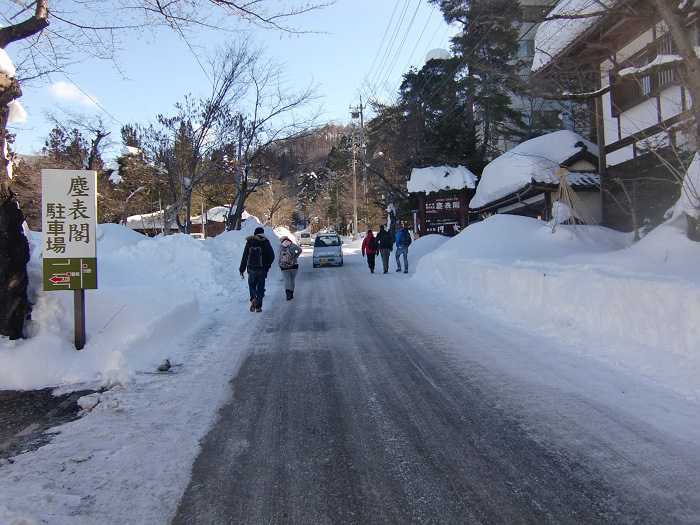 jigokudani_moneky_park_y_visita_a_nagano_006_andando_hacia_snow_monkey_park_021