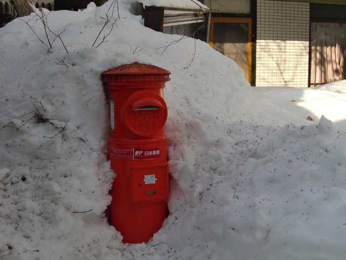 snow-monkeys-monos-nagano-yudanaka-shibu-onsen-007-pueblo-shibun-onsen-007