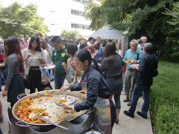 Celebracion Dia Hispanidad Embajada España Tokyo Paella