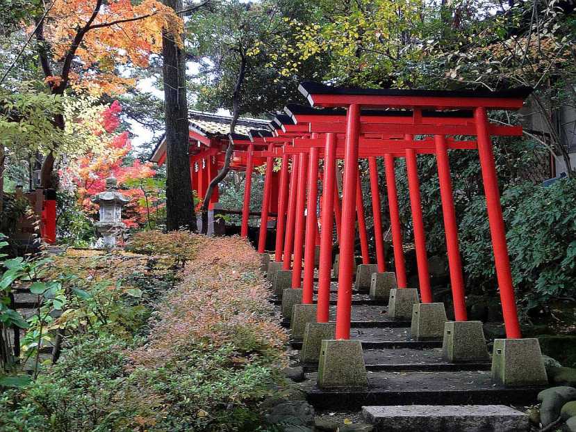 jardin Kenrokuen kanazawa torii