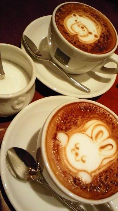 Café Quatre Vingt Neuf Shinjuku Latte Art