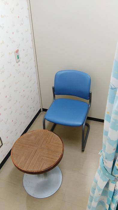 sala lactancia nursing room japon nagasaki aeropuerto