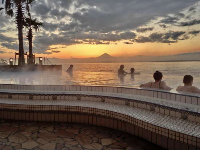 enoshima island spa piscina exterior Open-air Spring Pool