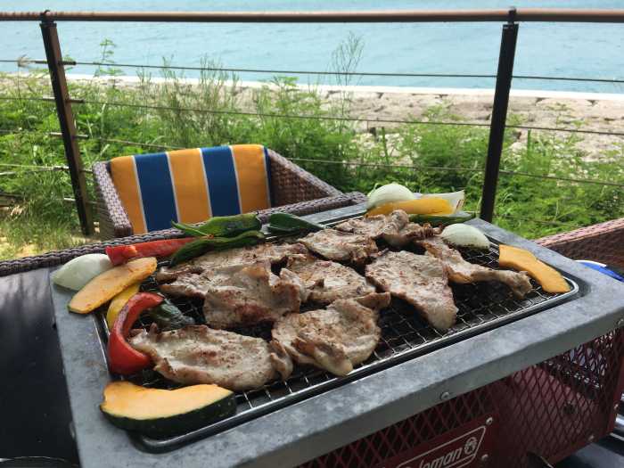 Cozy Beach Club Naha Okinawa barbacoa