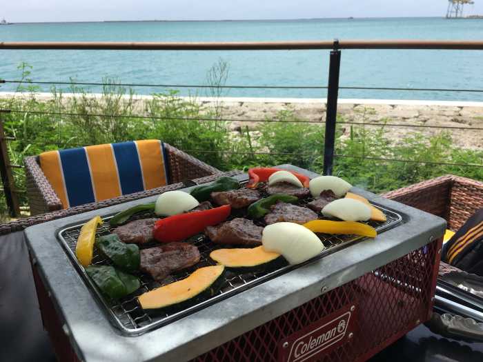 Cozy Beach Club Naha Okinawa barbacoa