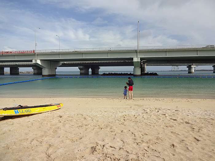 okinawa nami no ue playa desierta