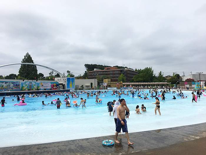 yomiuriland wai piscina olas 2