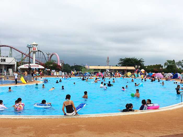 Yomiuriland WAI Piscina redonda