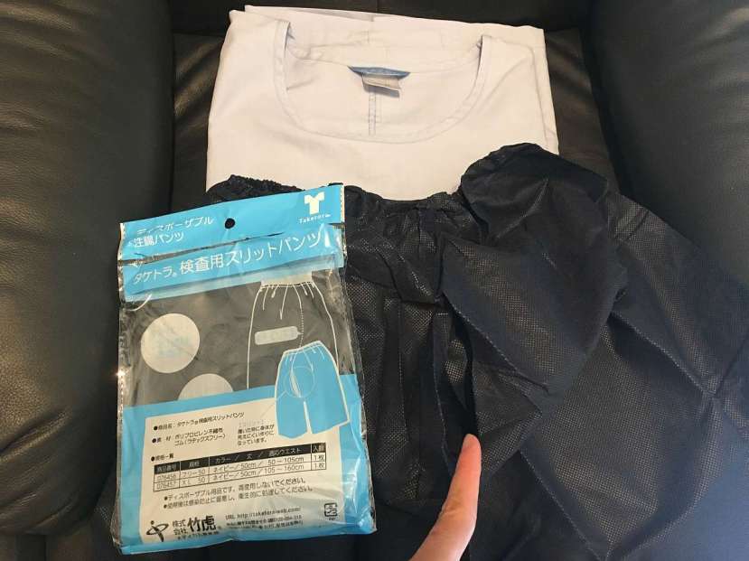 ropa para colonoscopia